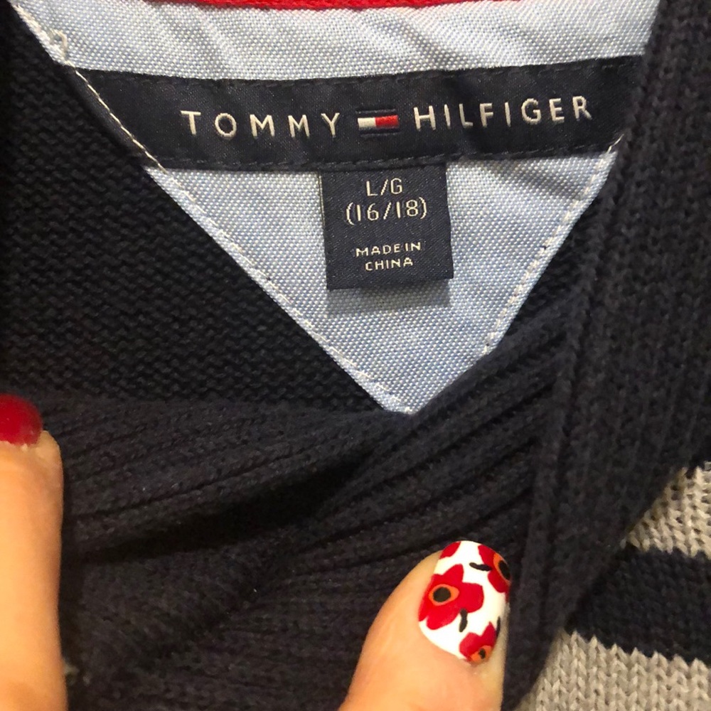 Sweater - Picture 2 of 4